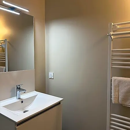 Lamayade Bed & Breakfast 4*